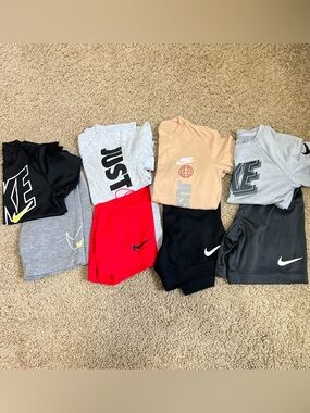 Nike Toddler Boys Shirts and Shorts bundle size 4